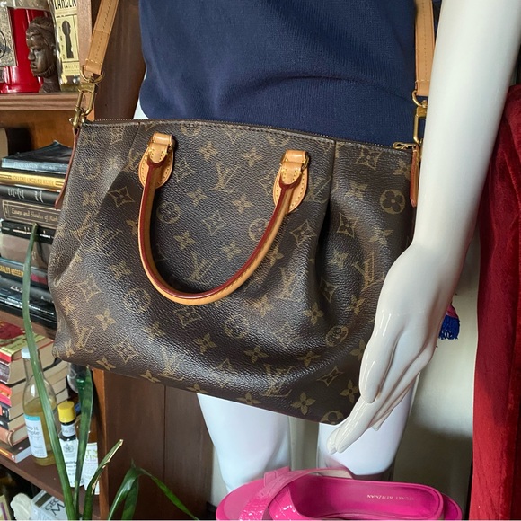 SOLD Authentic Louis Vuitton Monogram Turenne MM Purse Crossbody Pocketbook - Picture 13 of 13